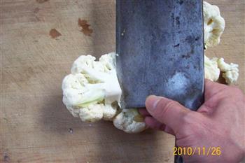 萝卜蘑菇炒菜花的做法步骤3