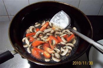 萝卜蘑菇炒菜花的做法步骤9