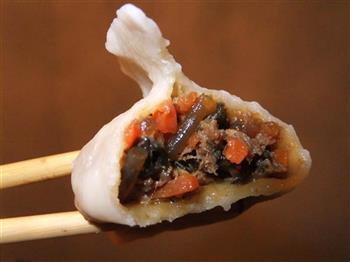 胡萝卜肉水饺的做法步骤16
