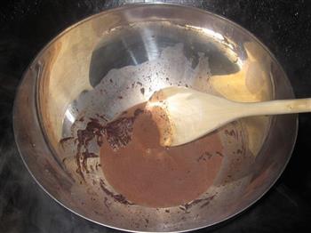 巧克力戚风蛋糕的做法步骤1