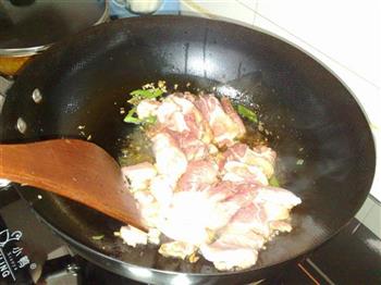 猪肉炖豆腐的做法步骤2