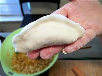 酸菜水饺的做法步骤5