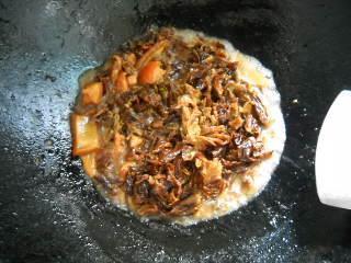 梅菜芋头红烧肉的做法步骤8