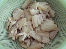 菜薹回锅肉的做法步骤1