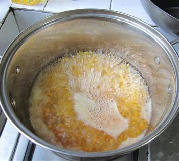 南瓜小米粥的做法步骤5