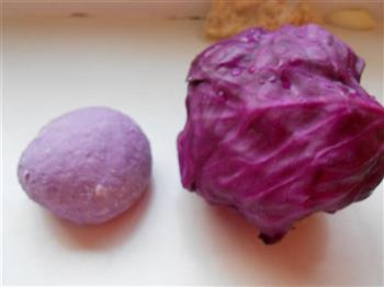 紫甘蓝打卤面的做法步骤1