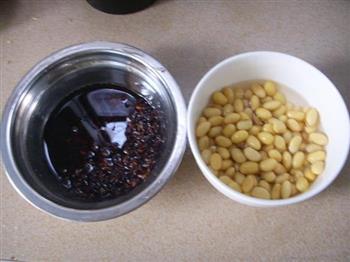 紫米豆浆的做法图解1