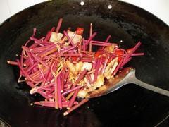 猪肉炒蕨菜的做法图解10
