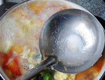 西兰花番茄鸡蛋汤的做法图解8