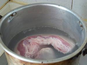 板栗红烧肉的做法步骤3
