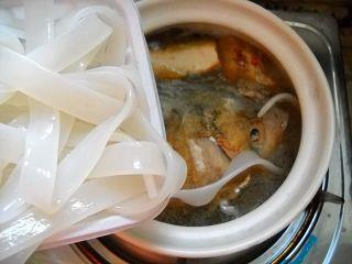 砂锅鱼头煲的做法步骤15