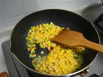 松仁玉米的做法步骤4