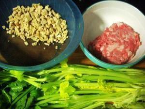 芹菜香干猪肉饺的做法步骤9
