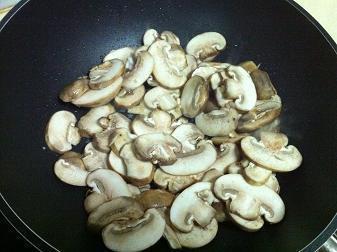蘑菇小炒肉的做法步骤7