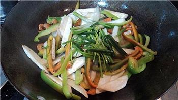 虾米炒杂蔬的做法步骤7