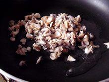 香菇螺肉羹的做法步骤3