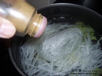 白萝卜粉丝丸子汤的做法步骤9