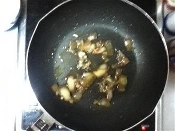 蒜苗腊肉炒笋干的做法步骤1