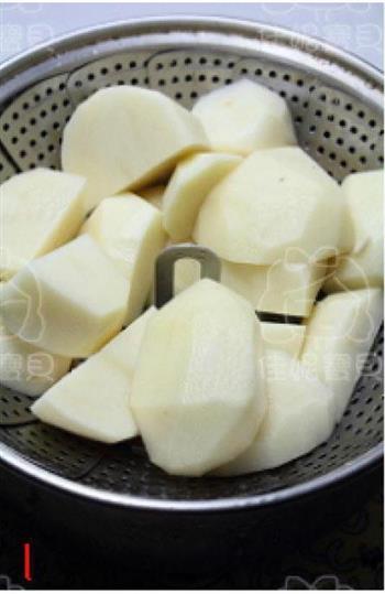 辣白菜土豆泥拌饭的做法步骤1