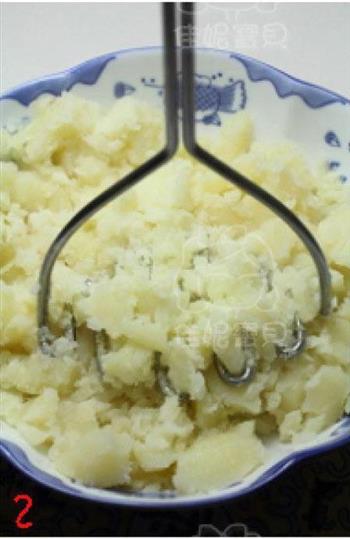辣白菜土豆泥拌饭的做法步骤2