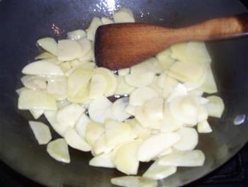 家常土豆片的做法步骤4