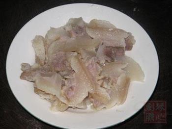 咸肉炒猪乸菜的做法步骤3