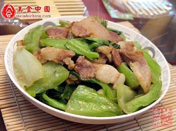 咸肉炒猪乸菜的做法步骤7