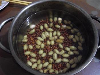 花生红豆粥的做法步骤3