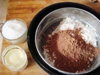 巧克力海绵蛋糕的做法步骤1