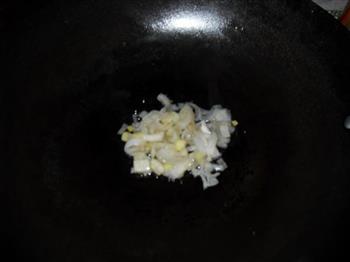 肉丝炒白菜海带的做法步骤4