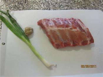 排骨海带汤的做法图解2