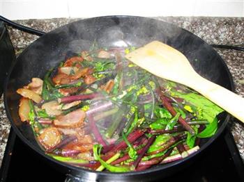 红菜苔炒腊肉的做法图解6