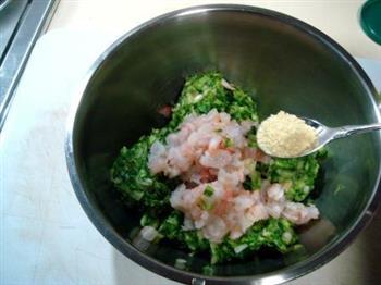 鲜虾菜心生煎包的做法步骤8