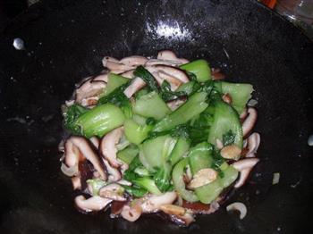 香菇扒油菜的做法步骤7