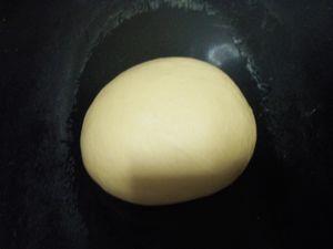 榨菜肉丝面包的做法步骤2