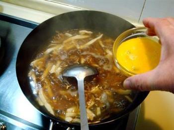 红白豆腐酸辣汤的做法步骤8