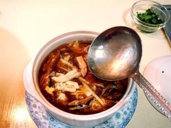 红白豆腐酸辣汤的做法步骤9