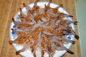 蒜蓉粉丝蒸虾的做法步骤5