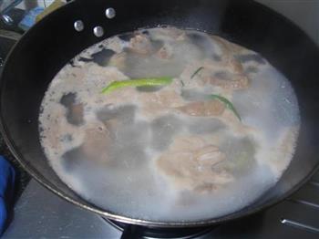 当归生姜羊肉汤的做法步骤3