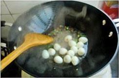 酱烧素鸡鹌鹑蛋的做法图解7