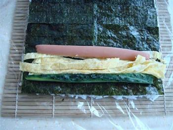 蟹籽寿司的做法步骤7