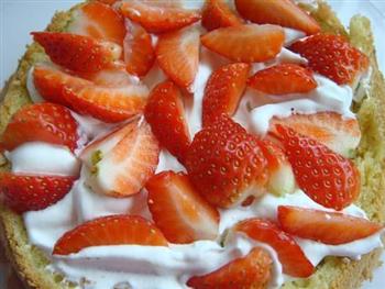 草莓奶油生日蛋糕的做法图解12