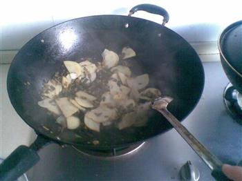 雪里蕻炒土豆片的做法步骤3