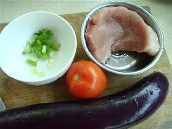 茄子炒肉的做法步骤1