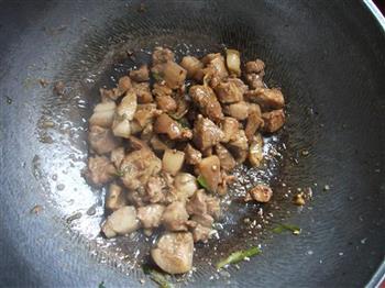 鲜肉炒花椰菜的做法步骤6