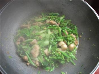 鲜肉炒花椰菜的做法步骤8