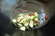 干锅香辣白菜的做法步骤2