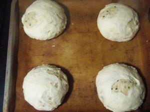 黑芝麻蜜豆面包的做法步骤9
