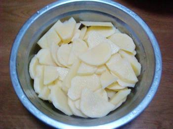 土豆青椒炒肉的做法步骤3