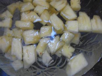 菠萝鸡丁的做法步骤3